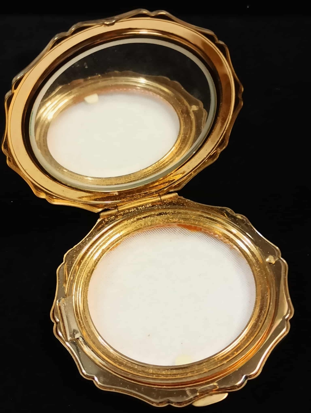 Vintage STRATTON England Powder Compact Mirror Black Floral Enamel Gold Tone - Picture 3 of 14